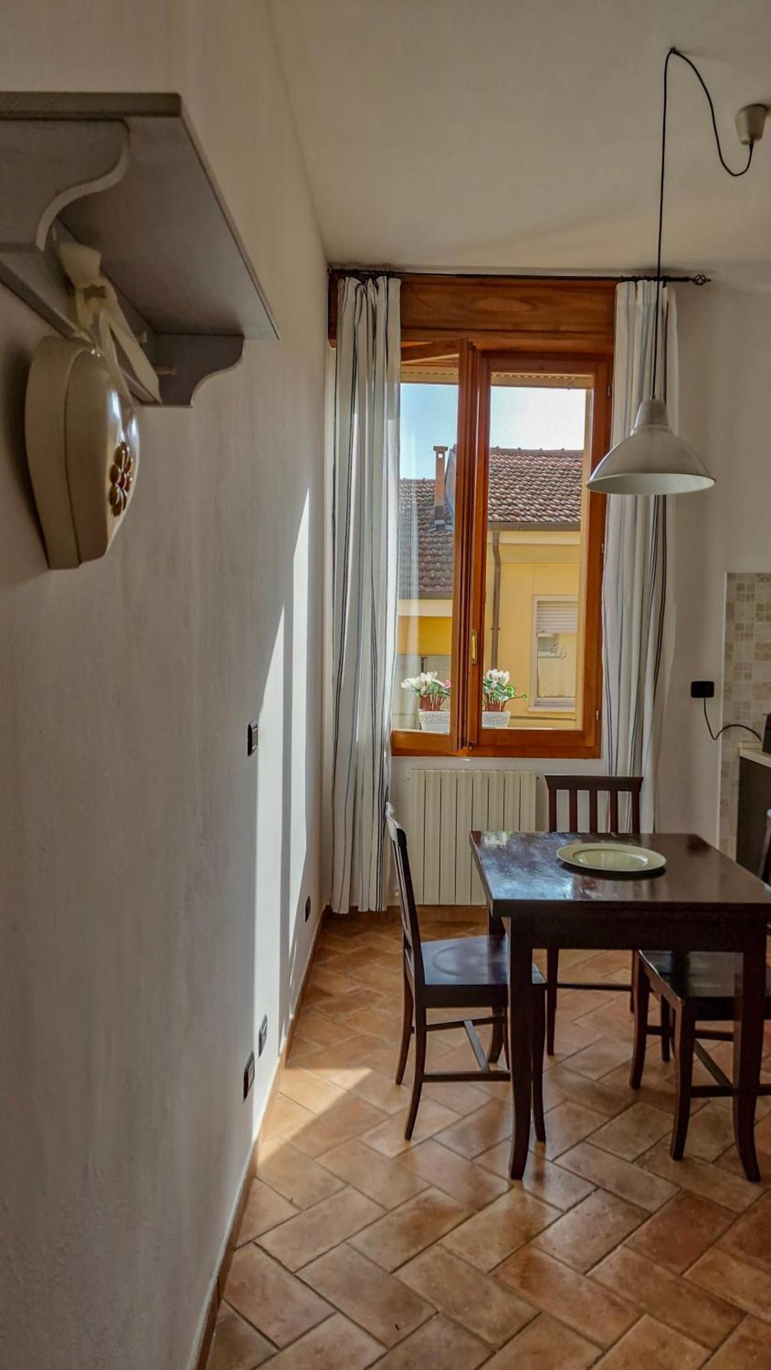 La Casa Di Maryangel Lejlighed Medicina  Eksteriør billede