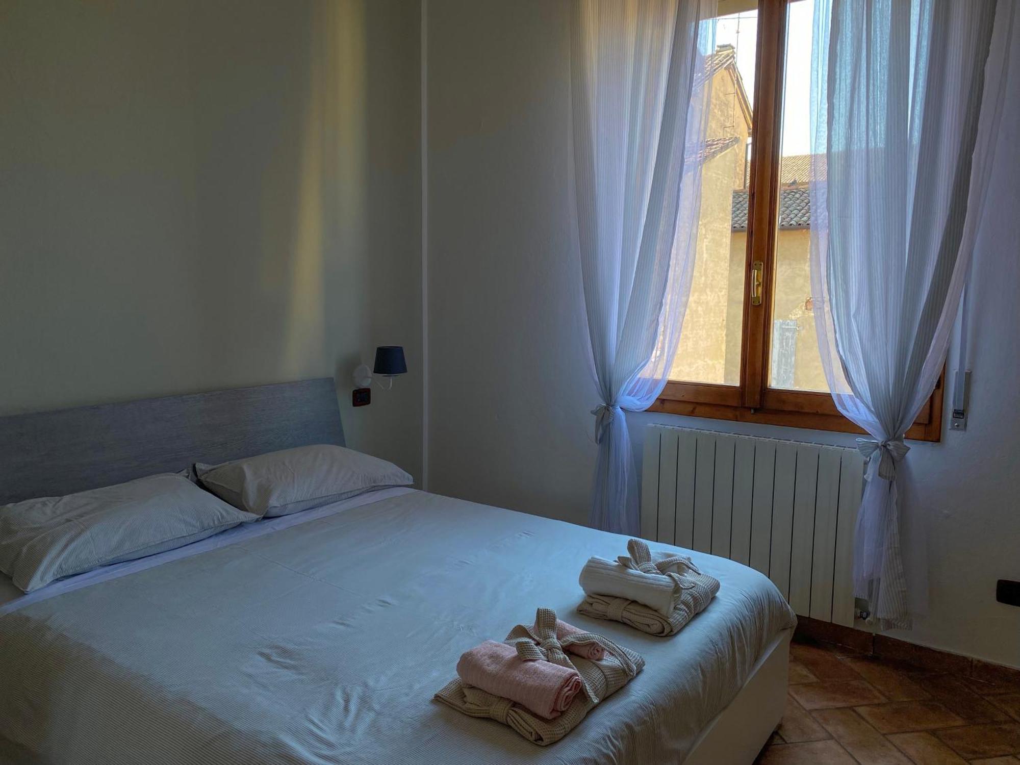 La Casa Di Maryangel Lejlighed Medicina  Eksteriør billede